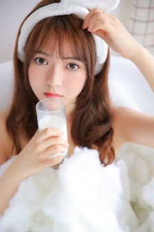 《尼姑也疯狂》电影完整版免费观看