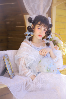 她在丈夫面前被甩了电影完整版女主角姓名